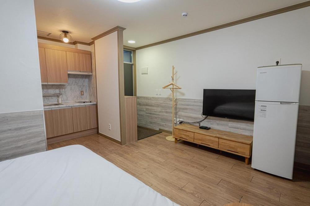 Daecheon Sagwanamu Pension Boryeong Chambre photo